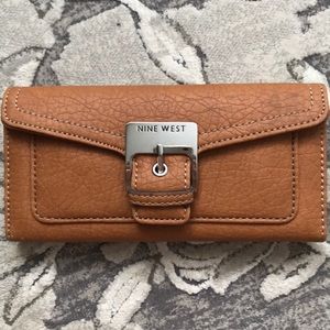 Nine West wallet clutch